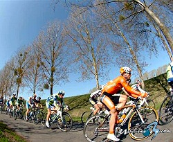 El equipo Euskaltel Euskadi espera 