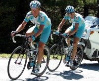 Alexandre Vinokourov y Toni Colom (Astan�)