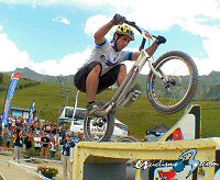 Bonito duelo entre Benito Ros y Dani Comas en la Copa del Mundo de trial