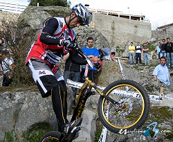 Dani Comas se impuso en la primera prueba de la Copa del Mundo de trial