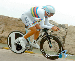 Fabian Cancellara, primer l�der de la Vuelta a Suiza tras vencer el pr�logo