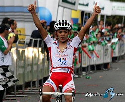Vuelta a Colombia: Duarte gana en Manizales y Henao mantiene el liderato