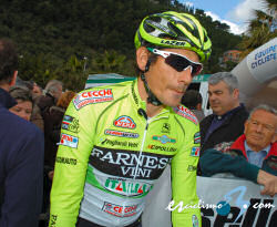 Giro de Italia: Pozzato, con fractura de escafoides, abandona la carrera