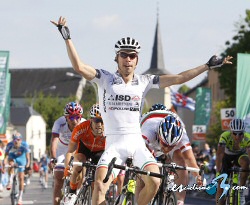 Vuelta a Luxemburgo: Visconti se hace con la primera etapa y Lemoine con el liderato