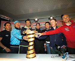 Giro de Italia: Sastre, Evans, Basso y Vinokourov aspiran a suceder a Menchov