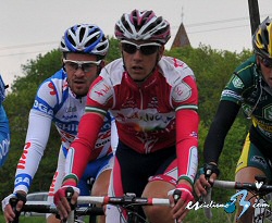 Vuelta a Luxemburgo: Ca�da con fractura de c�bito y radio de Jos� Luis Rold�n entrenando