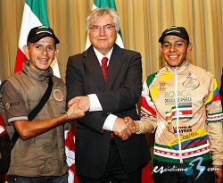 Presentados Loter�a de Boyac� y Boyac� Orgullo de Am�rica para la Vuelta a Colombia