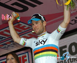 Giro de Italia: Cavendish vence en la decimotercera y `Purito� sigue l�der