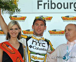 El HTC-Columbia expulsa a Cavendish del Tour de Romand�a por su corte de manga