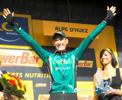 Contador dinamita el Tour de Francia, Rolland se impone en Alpe d�Huez y Andy Schleck es l�der