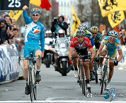 Steve Cheinel se lleva la primera etapa en los Tres D�as de La Panne