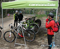 Tom�s Domingo acogi� una jornada de pruebas con Cannondale Epidemic Tour 2010