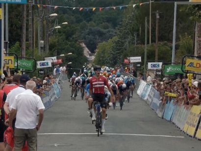 Tour del Porvenir: Adam Holm Jorgensen se hace con la tercera etapa, Jordan Labrosse nuevo líder