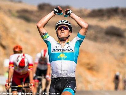 Tour de Omán: Alexey Lutsenko repite victoria en la tercera, Jesús Herrada segundo