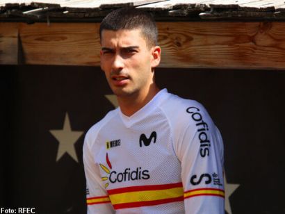 Una caída frena las aspiraciones de Ángel Suárez en el Mundial de Descenso