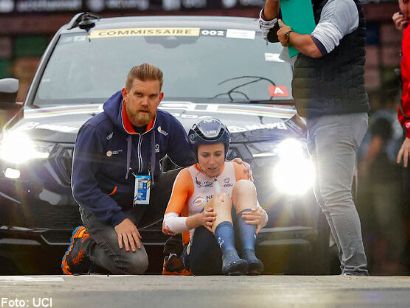 Mundial de ciclismo: Annemiek Van Vleuten sufre una pequeña fractura estable en el codo