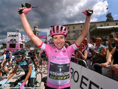 Giro Rosa: Annemiek Van Vleuten líder tras exhibirse en la segunda etapa
