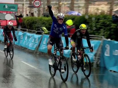 Vuelta a la Comunidad Valenciana: Démare gana la segunda etapa, Scotson sigue de amarillo