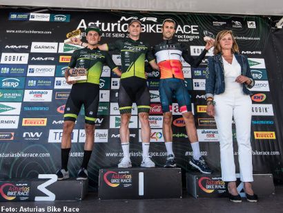Fischer y Suárez, primeros líderes de la MMR Asturias Bike Race