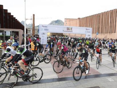 1.000 cicloturistas se citan en la III Gran Fondo BIBE Transbizkaia y su Media Fondo