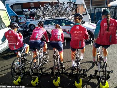 El Bizkaia-Durango retira al equipo del Giro de Italia Femenino tras un caso de Covid-19