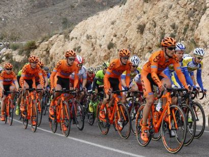Roompot, CCC y Rally Cycling estarán en la Clásica de Almería