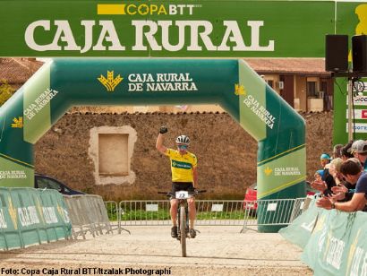 Copa Caja Rural BTT: César Manso y Edurne Izcue afianzan el liderato en Arguedas
