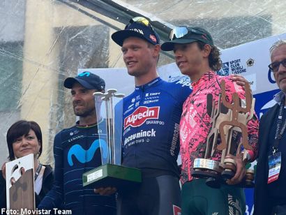 Sjoerd Bax impide la victoria de Alejandro Valverde en la Coppa Agostoni