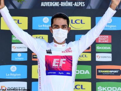 Critérium del Dauphiné: Daniel Martínez: "Llevar el maillot blanco me da mucha confianza"
