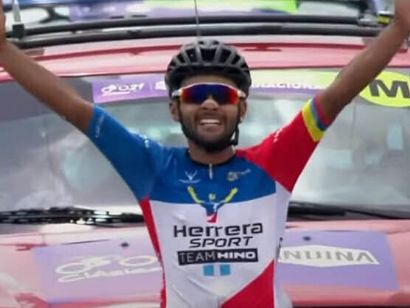 Clásico RCN: Dubán Bobadilla se impone en el Alto de Letras, Wilson Peña nuevo líder