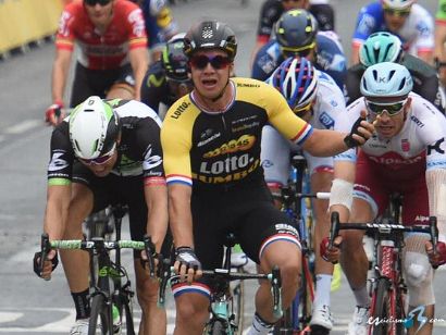 Tour de Noruega: Dylan Groenewegen se impone también en la tercera y es líder