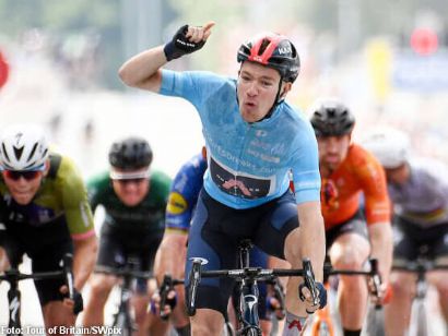 Tour de Gran Bretaña: Ethan Hayter recupera el liderato ganando la quinta etapa