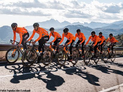 Euskaltel-Euskadi, a la Clàssica Comunitat Valenciana y la Challenge de Mallorca