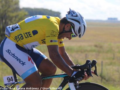 Vuelta del Uruguay: Fabián Aguilar volvió a vencer y amplió diferencias en la general