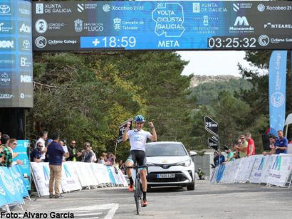 Fernando Tercero se exhibe en Manzaneda y acaricia la Volta Galicia