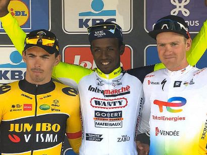 Biniam Ghirmay hace historia en la Gante-Wevelgem 2022