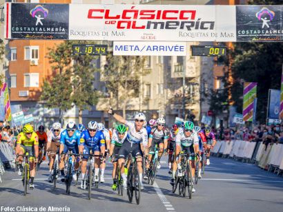 La Clásica de Almería volverá a finalizar en Roquetas de Mar