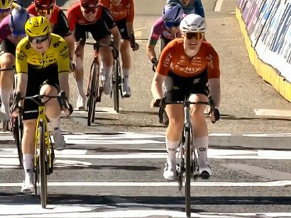 Charlotte Kool gana al sprint el Gran Premio Escalda Femenino 2026