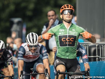 Vuelta a Hungría: Mareczko también gana la cuarta, Groves sigue de líder