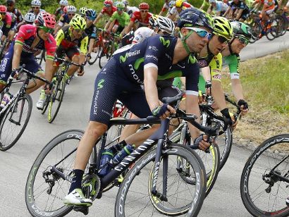 Javi Moreno reaparece en la Route du Sud tras superar su fractura de clavícula