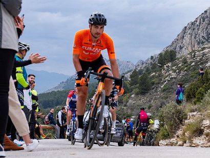 Edwin Ávila y Juanjo Lobato, bazas de Burgos-BH y Euskaltel-Euskadi en la Clásica de Almería