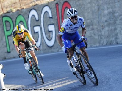 Tour de Flandes: Van Aert y Alaphilippe, preparados para frenar a Van der Poel
