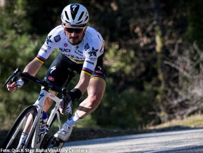 Julian Alaphilippe, al frente del Quick Step en la Strade Bianche