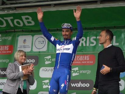 Tour de Gran Bretaña: Julian Alaphilippe gana la tercera y Patrick Bevin es el nuevo líder
