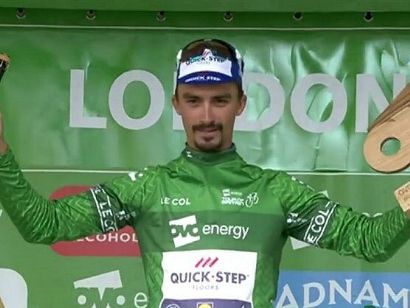 Julian Alaphilippe hace suyo el Tour de Gran Bretaña y Caleb Ewan la última etapa