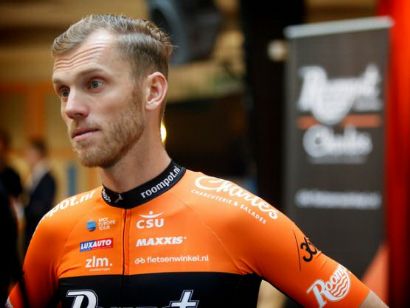 Lars Boom, al mando del Roompot-Charles en la Clásica de Almería