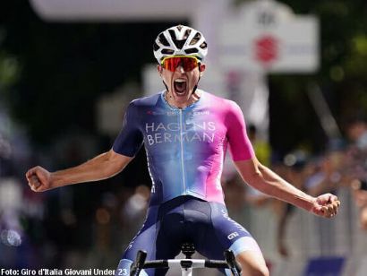 Giro de Italia Sub-23: Leo Hayter, nuevo líder tras ganar en Pinzolo