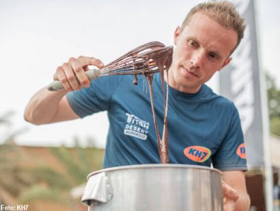 Lluc Crusellas, el Maestro Mundial del Chocolate, endulza la Titan Desert Marruecos