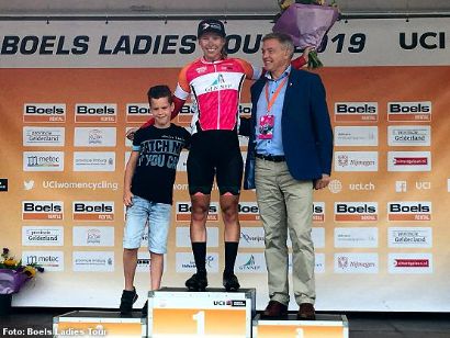 Lorena Wiebes repite victoria y ya lidera el Boels Ladies Tour