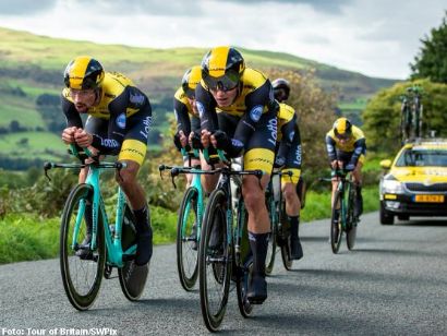 Tour de Gran Bretaña: El LottoNL-Jumbo gana la contrarreloj y Primoz Roglic es el nuevo líder